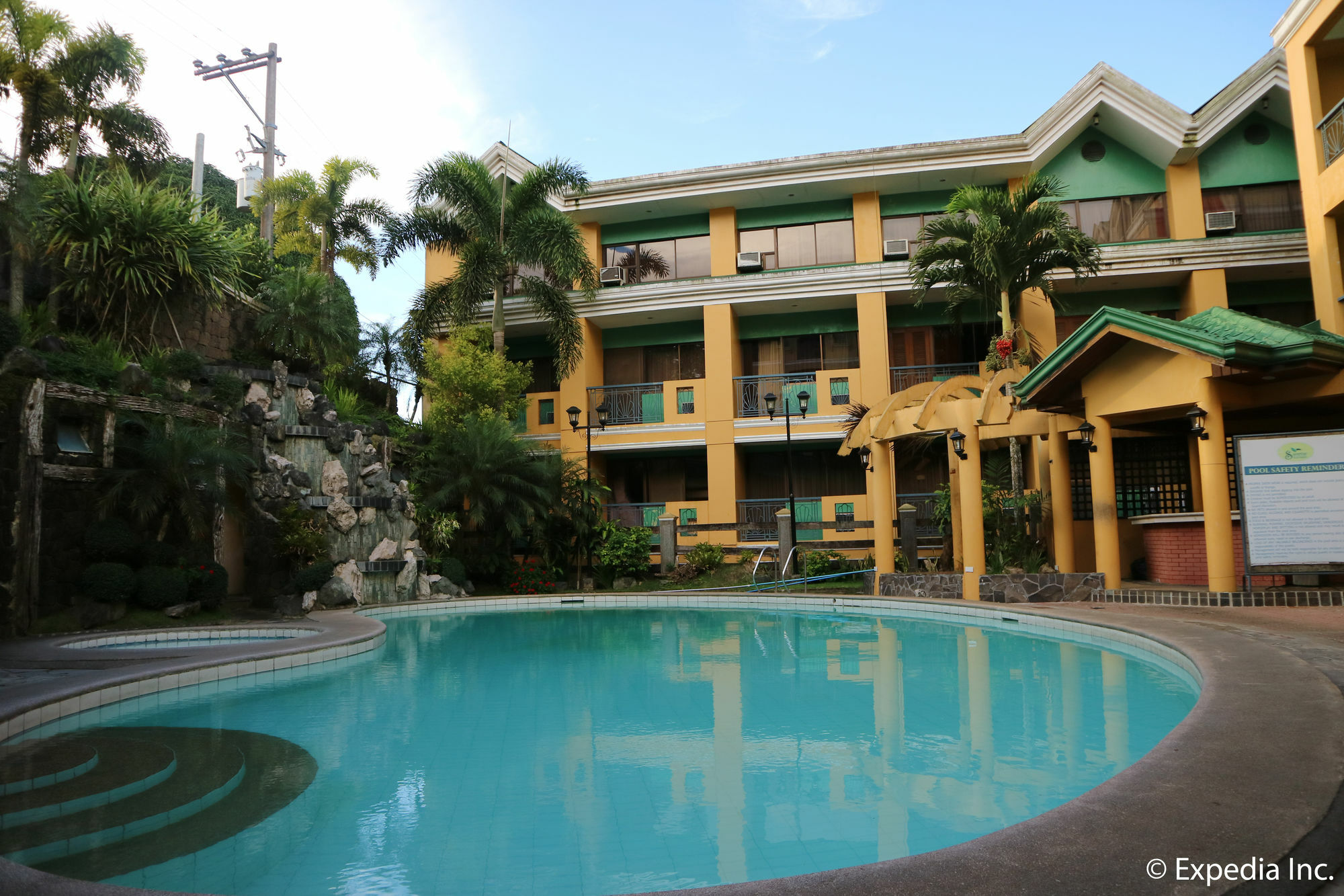 Sunrise Holiday Mansion Tagaytay City Exterior foto